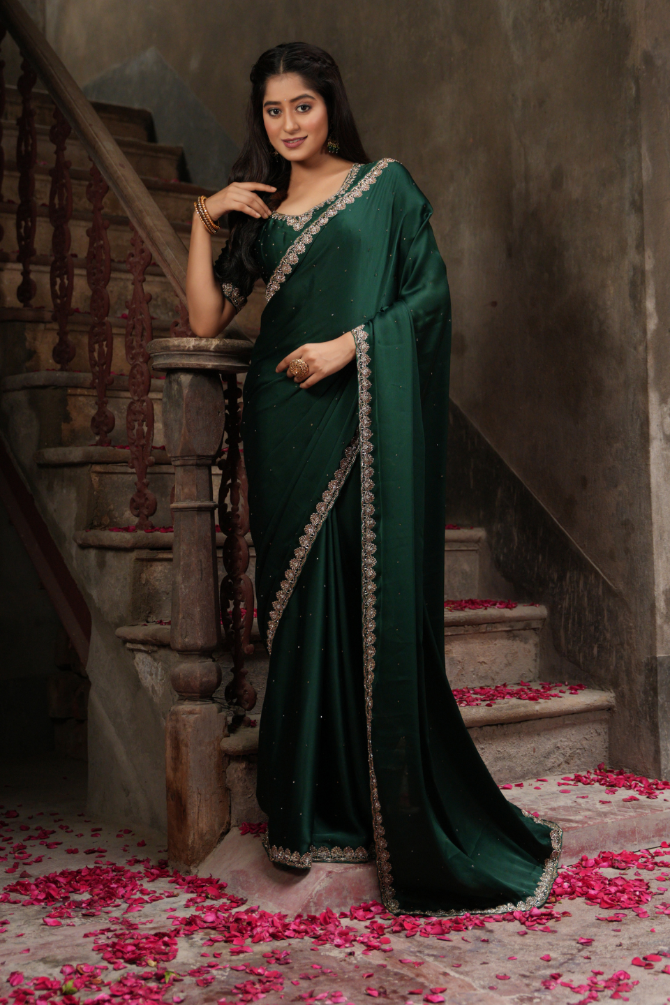Enchanting Bottle Green Saree with Antique Zardozi Nine Yard Border on Satin Fabric