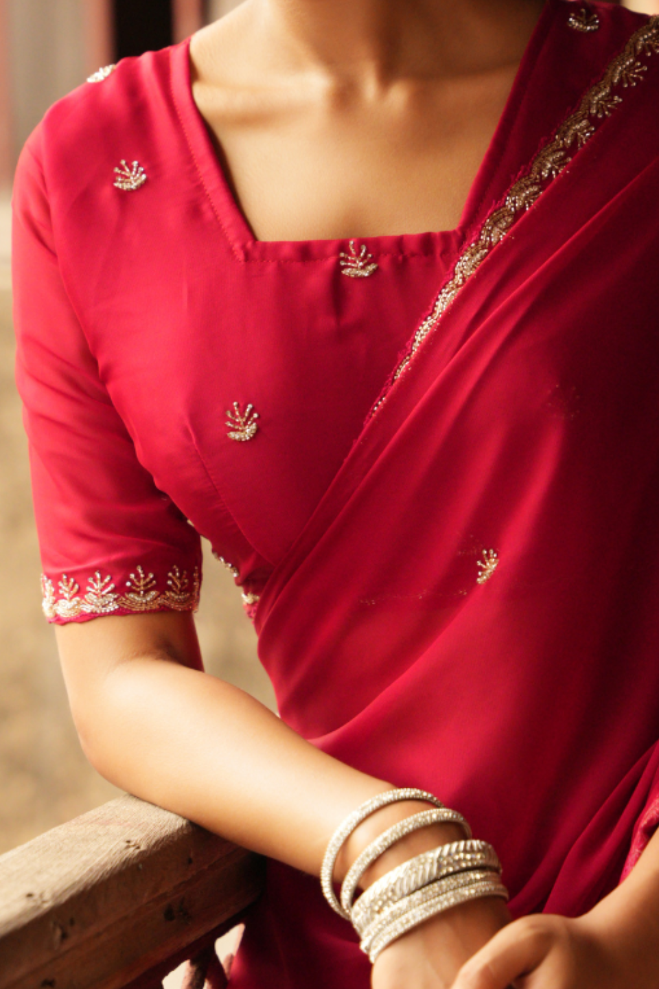 Desert Dawn Elegance: Gajri Georgette Saree with All Over Buti & Grand Nine Yard Border